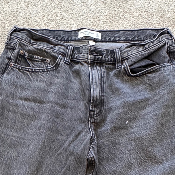 Abercrombie & Fitch Ultra Loose Low Rise Jeans - Picture 2 of 4
